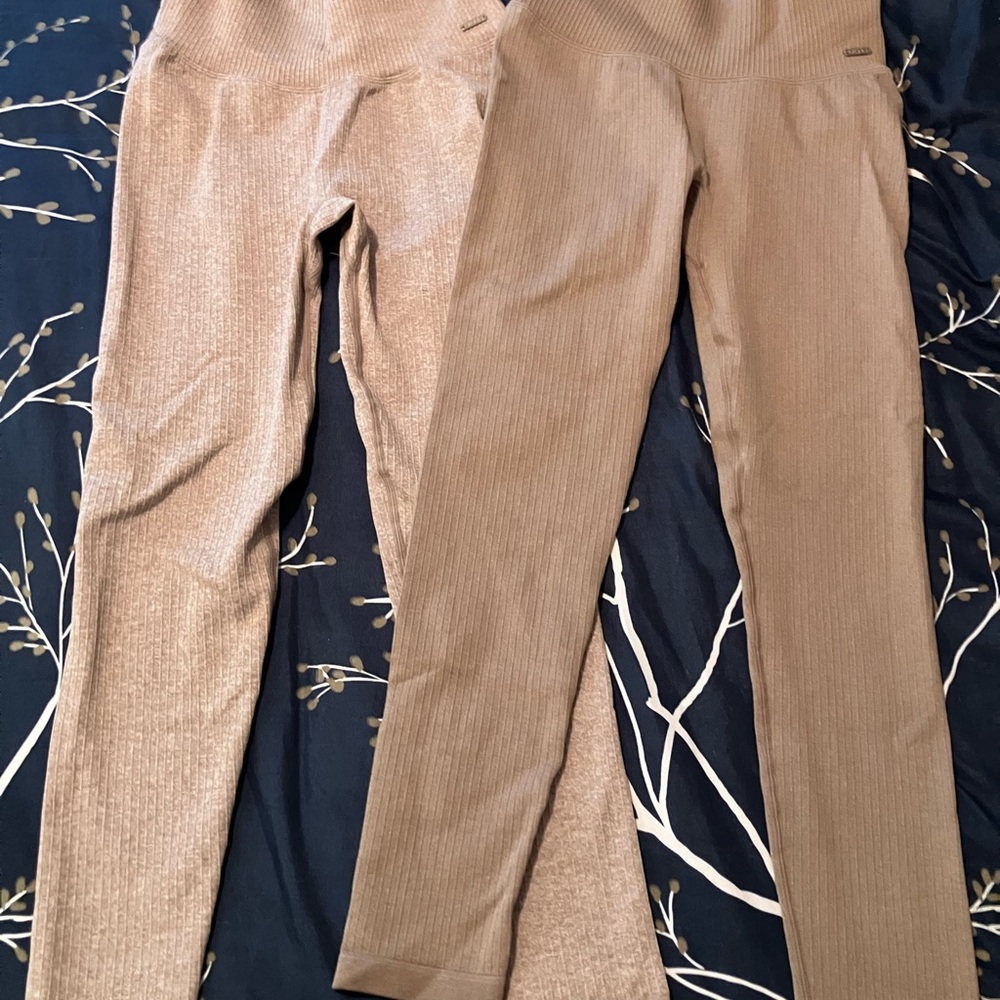 Set of two LILIAS Ribbed Knit Leggings, like new!